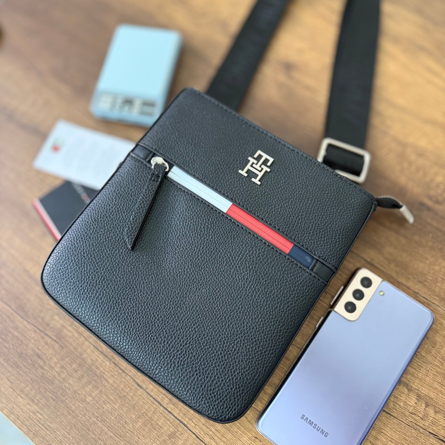Sacoche sp TOMMY HILFIGER ⚫️ REF: TM1046-3 BLK 1