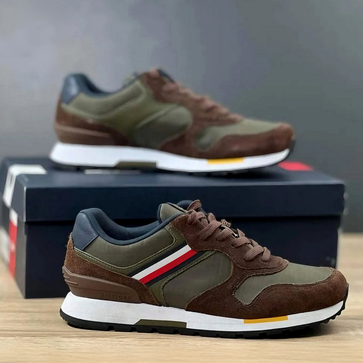 Sneakers Tommy Hilfiger 30185 🔹🔹🔹🔹