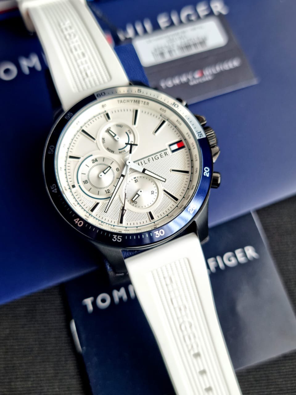 Montre Tommy Hilfiger 2256