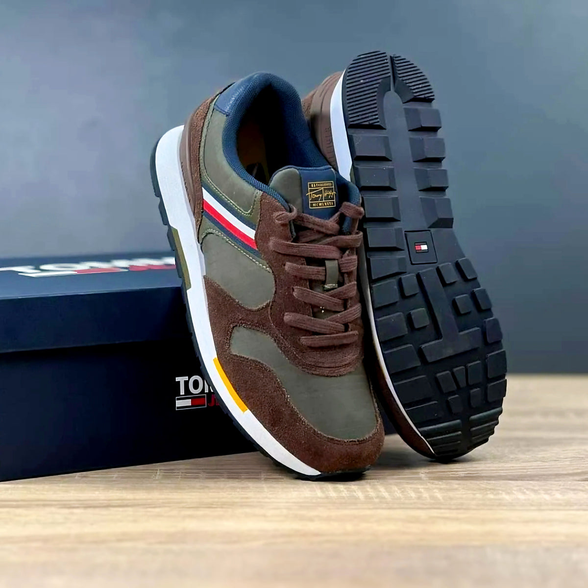 Sneakers Tommy Hilfiger 30185 🔹🔹🔹🔹
