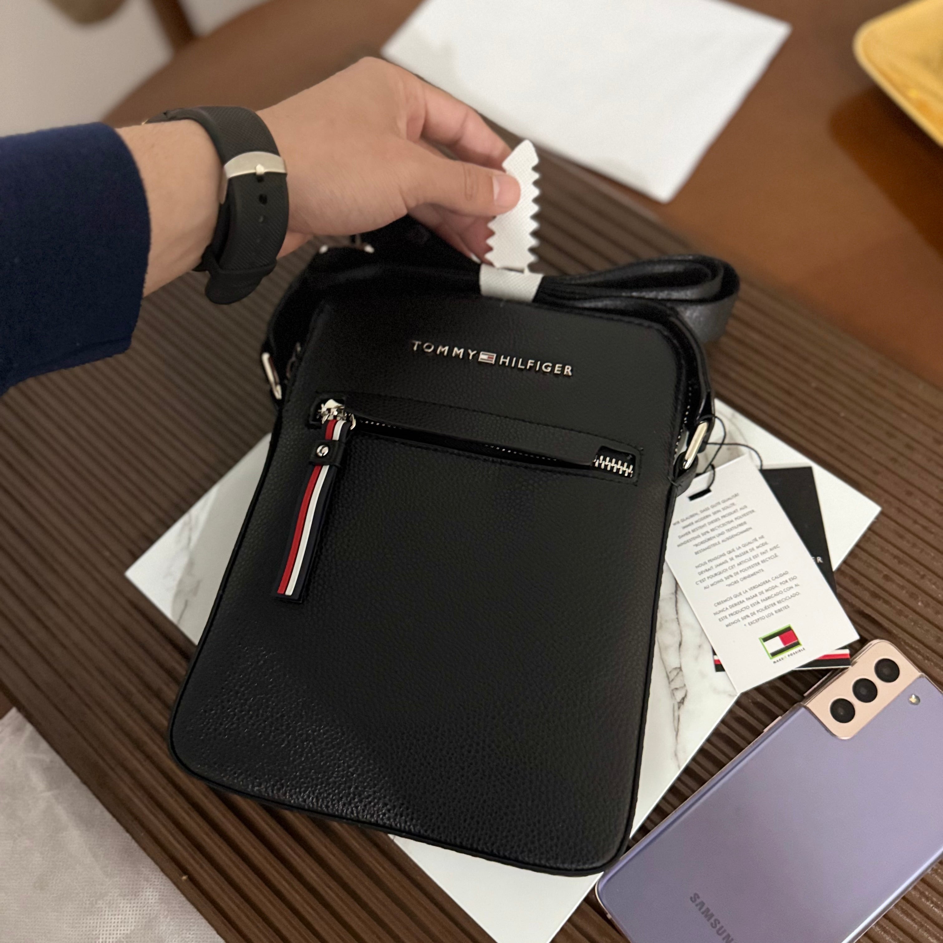 Sacoche sp TOMMY HILFIGER ⚫️ REF: TM1036-4  BLK