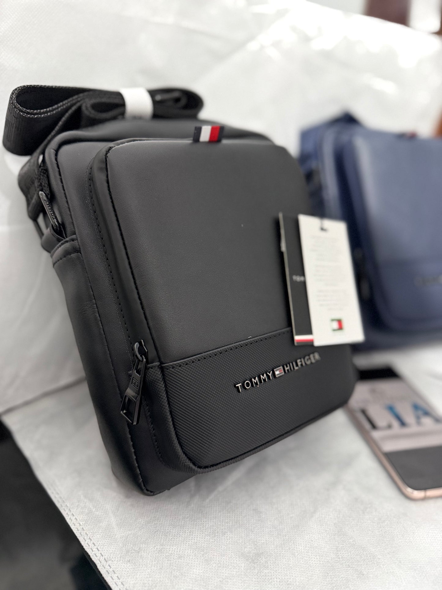 Sacoche sp TOMMY HILFIGER 1 ⚫️  REF: 4557 BLACK