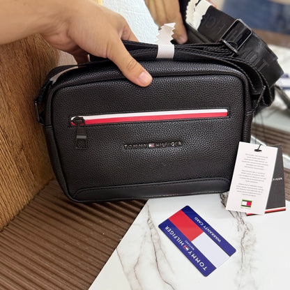 Sacoche sp TOMMY HILFIGER 1 ⚫️ REF: 247-33 NOIR