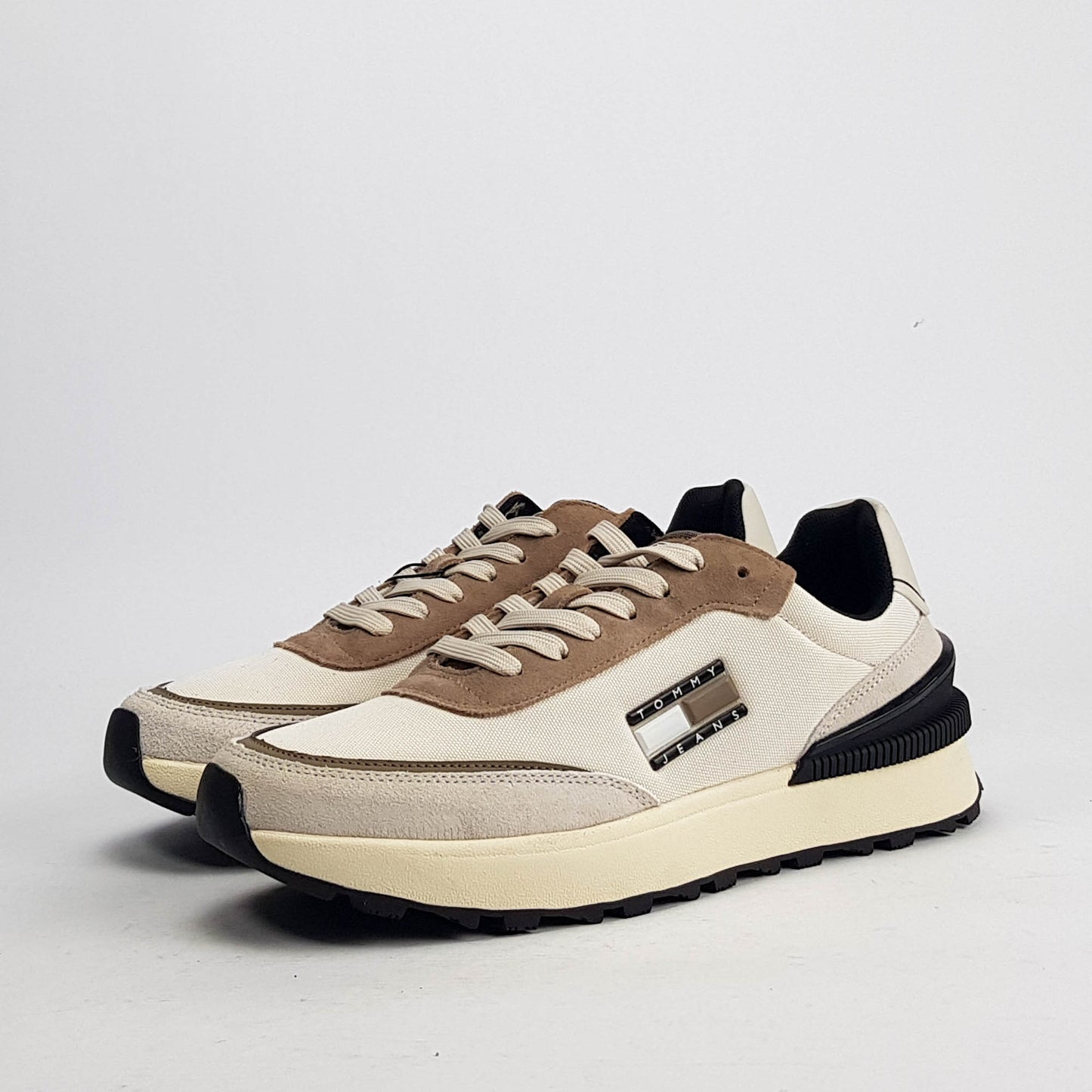 TOMMY HILFIGER MARRON CREME  EMOEMO-BIEGE-GRY🔹