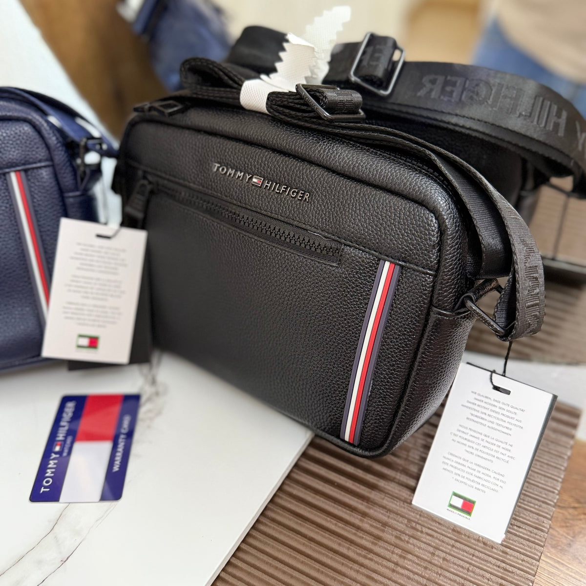 Sacoche sp TOMMY HILFIGER 1 ⚫️ REF: 930-05 NOIR