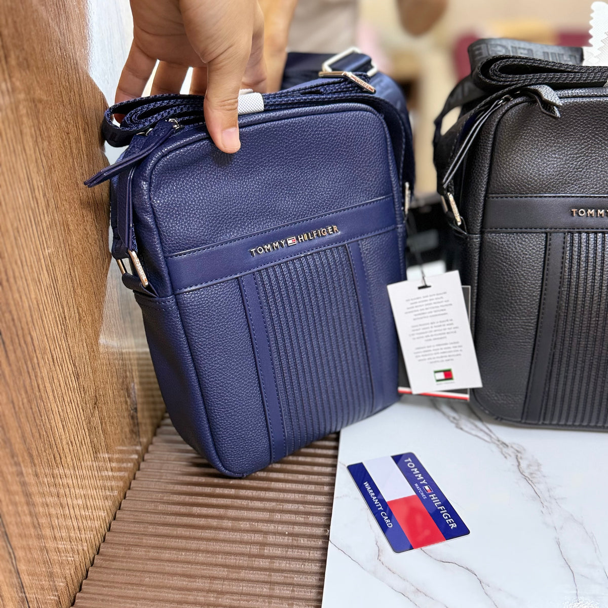 Sacoche sp TOMMY HILFIGER 1 🔵 REF: 734-06 Bleu