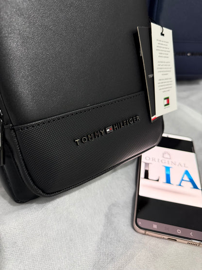 Sacoche sp TOMMY HILFIGER 1 ⚫️  REF: 4557 BLACK