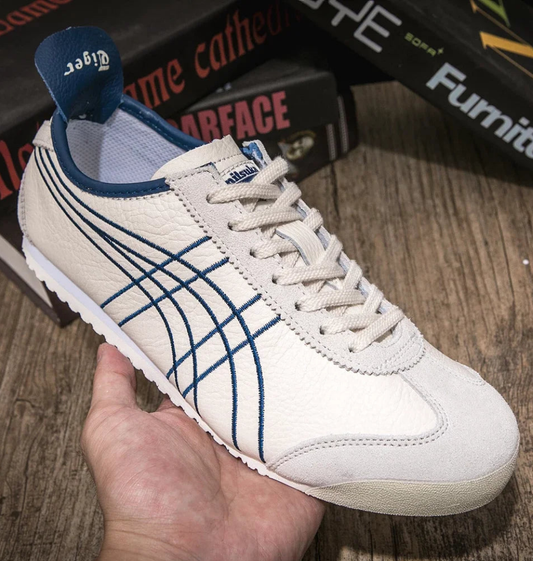 Onitsuka 1193A349-200. 2