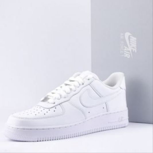 AIR FORCE I TRIPLE WHITE