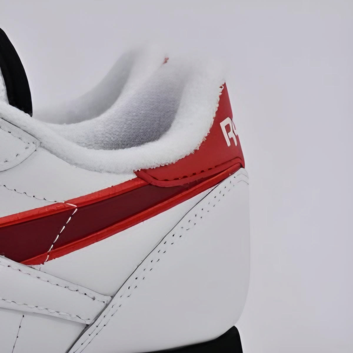 REEBOK CLASSIC LEATHER WHITE/RED/BLACK 100201077