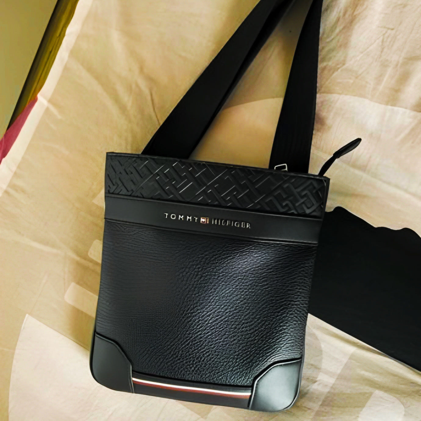 Sacoche sp TOMMY HILFIGER 1⚫️  REF: 6533 NOIR