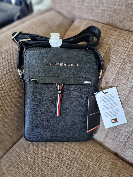 Sacoche sp TOMMY HILFIGER ⚫️ REF: TM1036-4  BLK 1