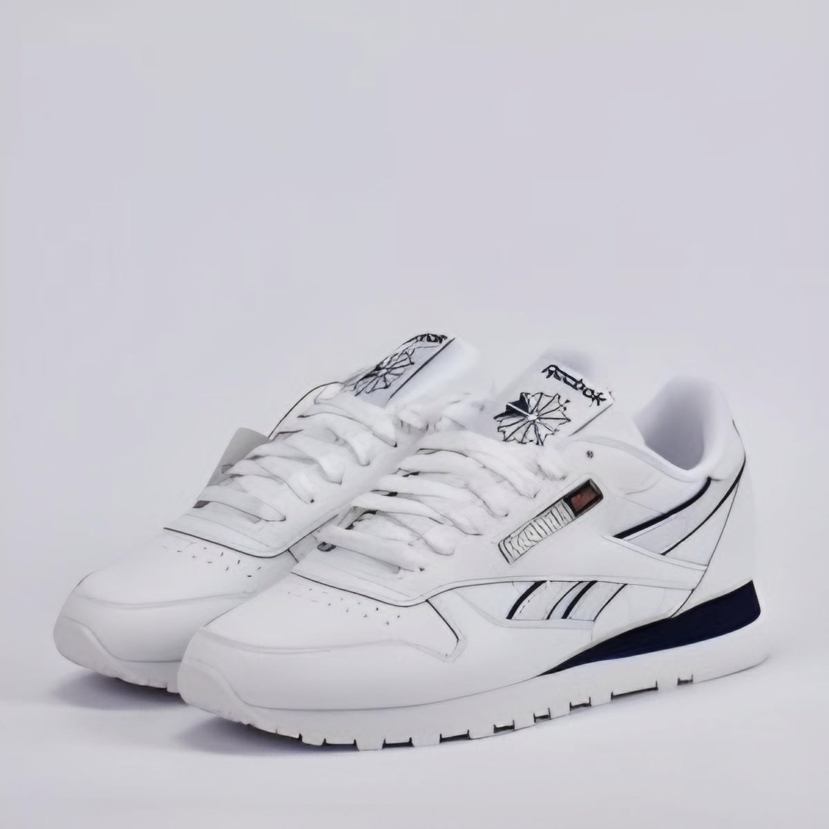 REEBOK CLASSIC LEATHER WHITE/WHITE/NAVY  100201123