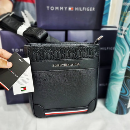Sacoche sp TOMMY HILFIGER 1⚫️  REF: 6533 NOIR