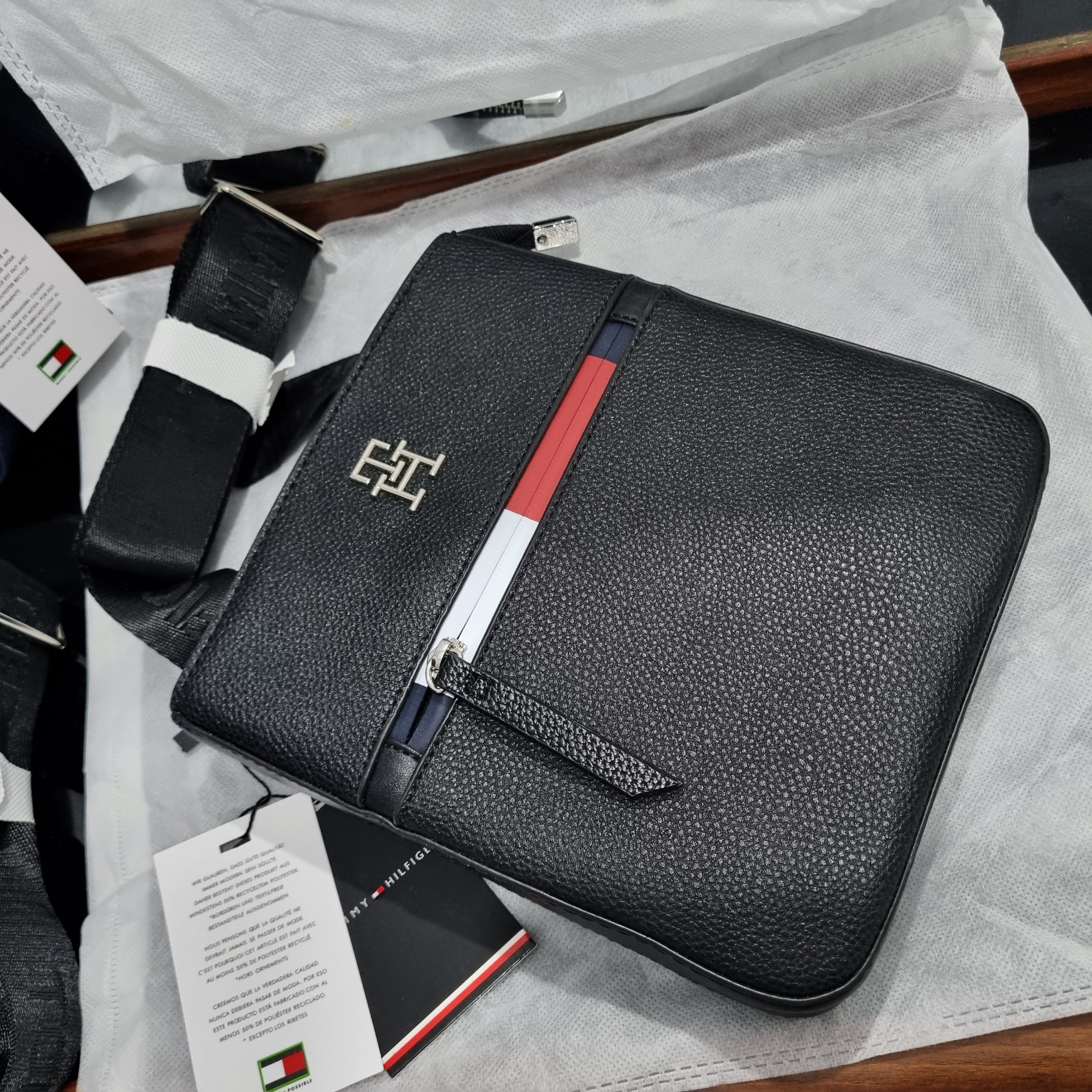 Sacoche sp TOMMY HILFIGER ⚫️ REF: TM1046-3  BLK