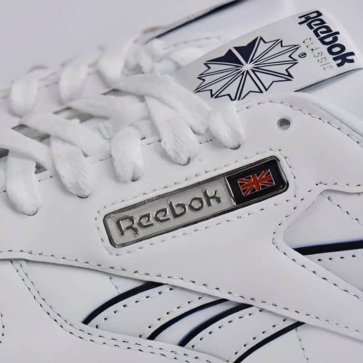 REEBOK CLASSIC LEATHER WHITE/WHITE/NAVY  100201123