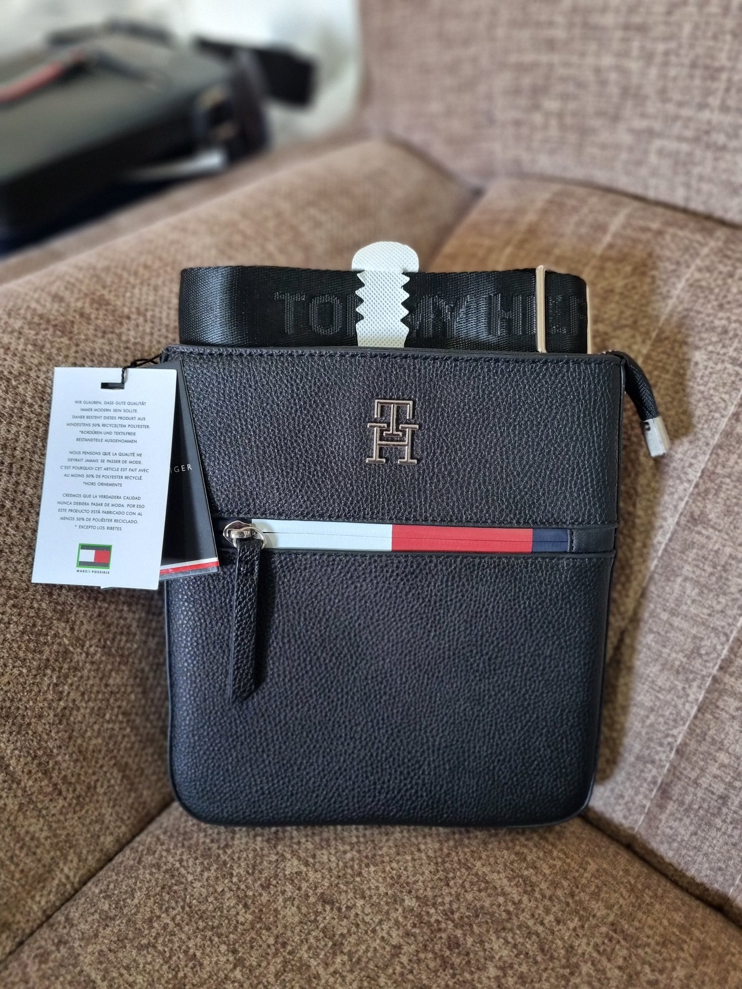 Sacoche sp TOMMY HILFIGER ⚫️ REF: TM1046-3  BLK 1