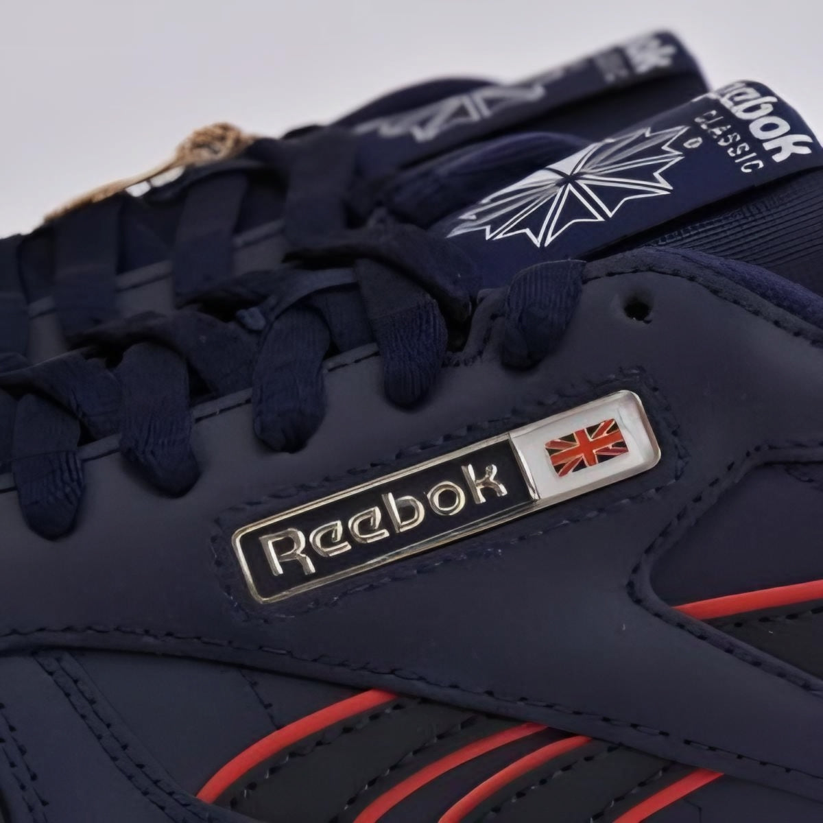 REEBOK CLASSIC LEATHER WHITE/BLUE/BLACK 100207941