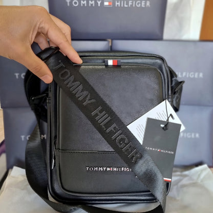 Sacoche sp TOMMY HILFIGER ⚫️  REF: 4557 BLACK